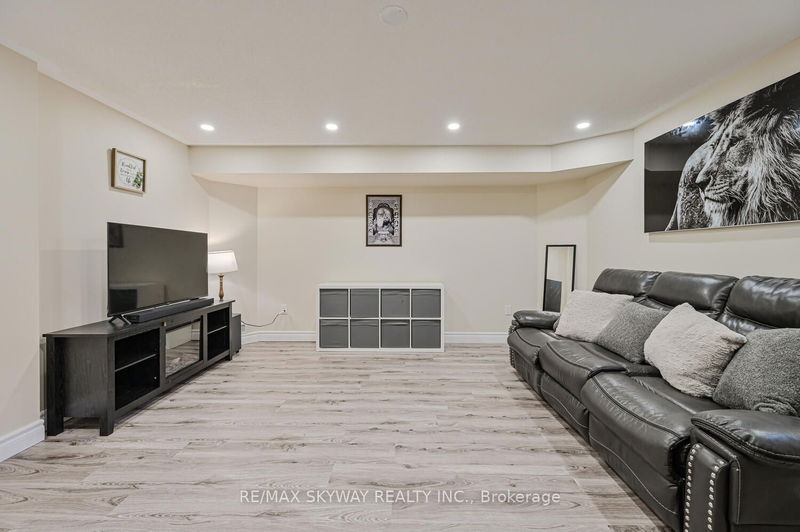 166 Sussexvale Dr  Brampton, L6R 3R1 | Image 29