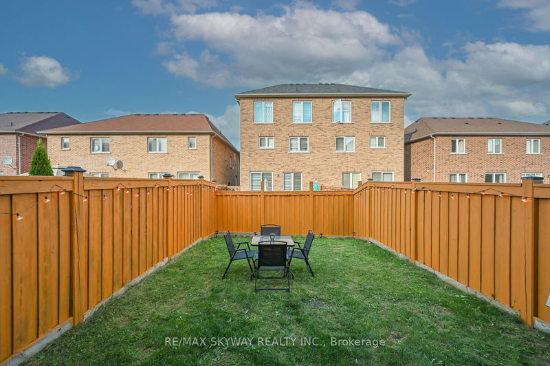 166 Sussexvale Dr  Brampton, L6R 3R1 | Image 36