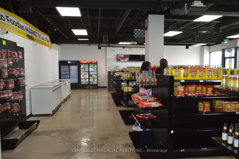 9-11 - 1900 Dundas St E, Mississauga, L4X 1L9 | Image 2