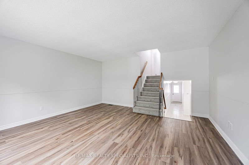 30 Winterfold Dr  Brampton, L6V 3T2 | Image 13