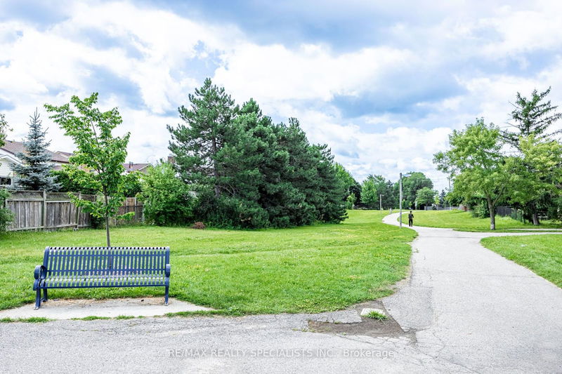 30 Winterfold Dr  Brampton, L6V 3T2 | Image 37