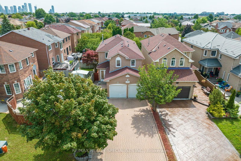 5507 Flatford Rd  Mississauga, L5V 1Y5 | Image 3