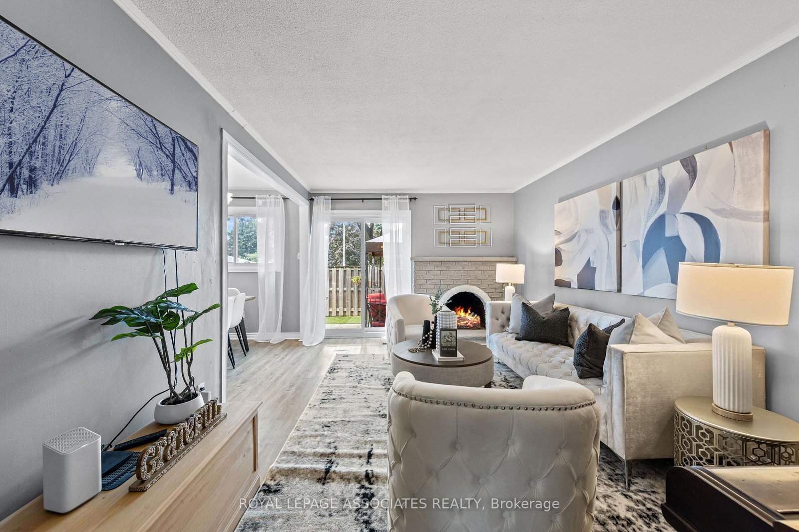 Listing Image 7