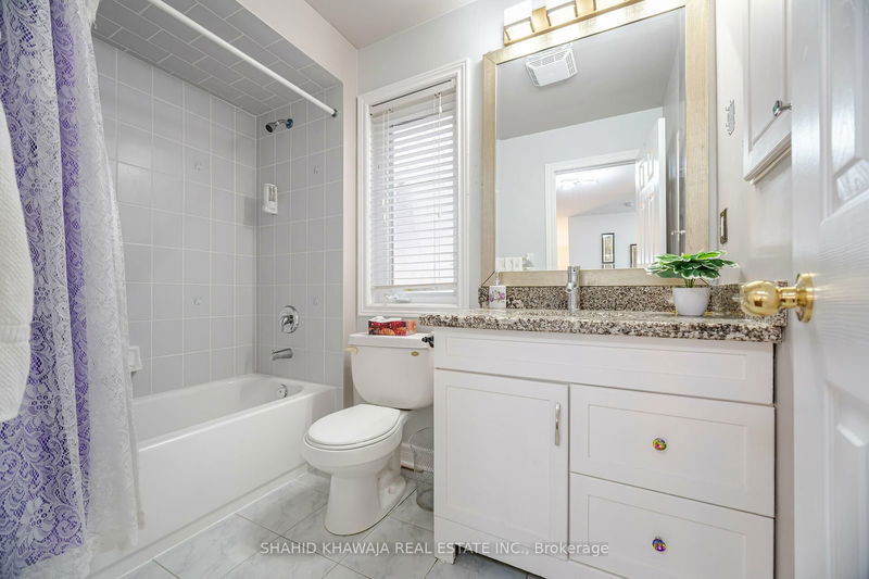 5499 Doctor Peddle Cres  Mississauga, L5M 0K7 | Image 29