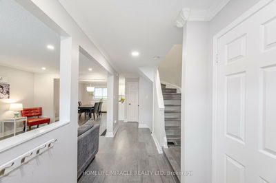 Unit 25 — 2825 Gananoque Dr, Mississauga - Meadowvale image-0-2