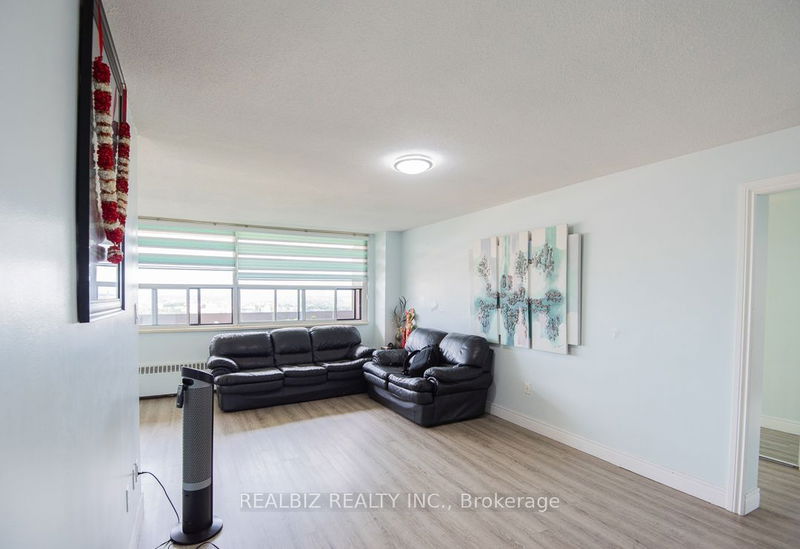  1702 - 1455 Lawrence Ave W Toronto, M6L 1B1 | Image 1