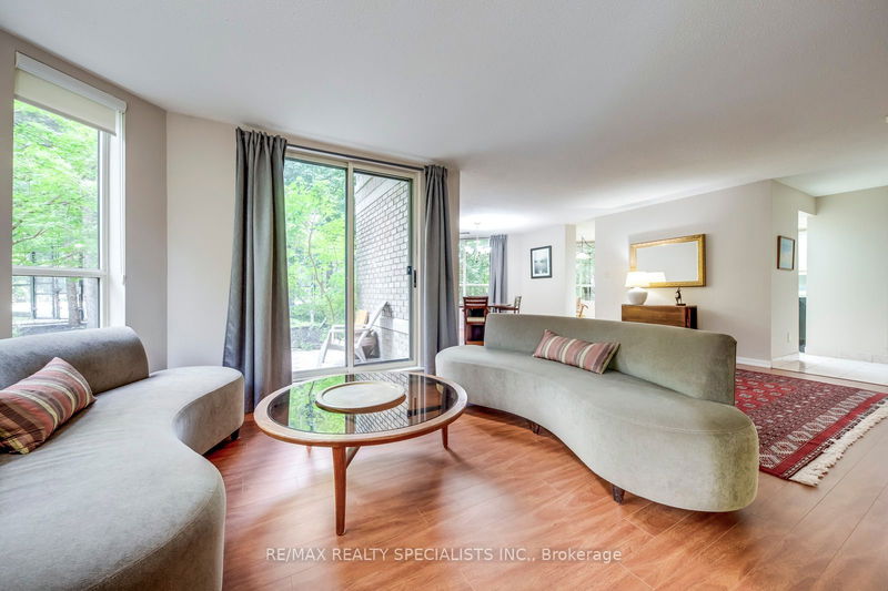  104 - 55 Kingsbridge Garden Circ W Mississauga, L5R 1Y1 | Image 14