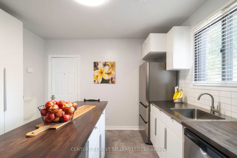 1281 Weston Rd  Toronto, M6M 4R2 | Image 4