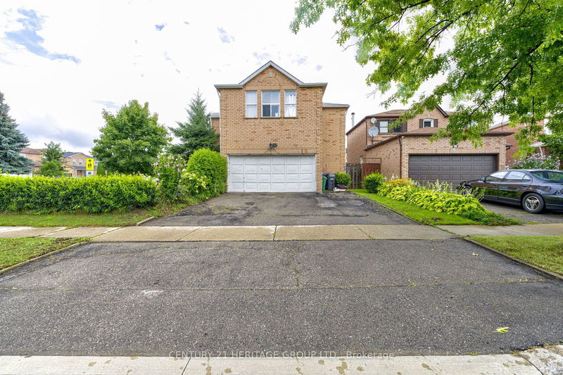 46 Forrester Dr  Brampton, L6Y 4L7 | Image 2