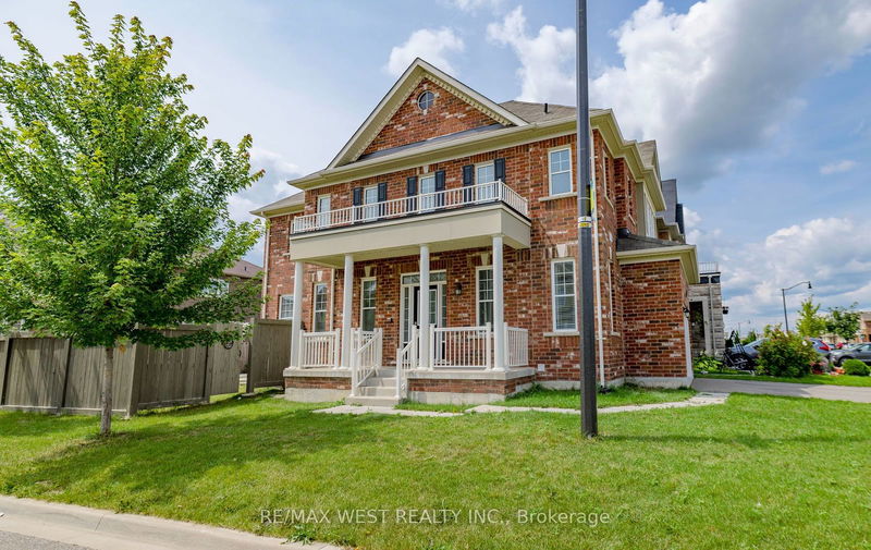 2 Redfern St  Brampton, L7A 4T7 | Image 2