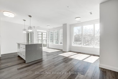 207-500 Brock Avenue, Burlington, Ontario image-0-4