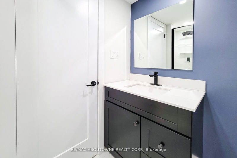 602 Jennifer Cres  Burlington, L7N 3B1 | Image 31