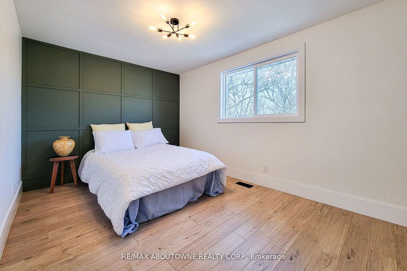 602 Jennifer Cres  Burlington, L7N 3B1 | Image 33