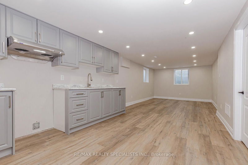 39 Seaborn Rd  Brampton, L6V 2B8 | Image 22