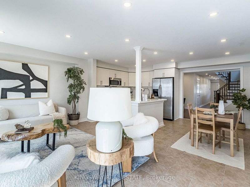 4885 Capri Cres  Burlington, L7M 0H8 | Image 13