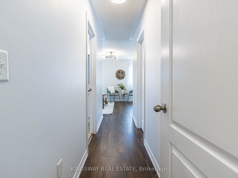 4885 Capri Cres  Burlington, L7M 0H8 | Image 22