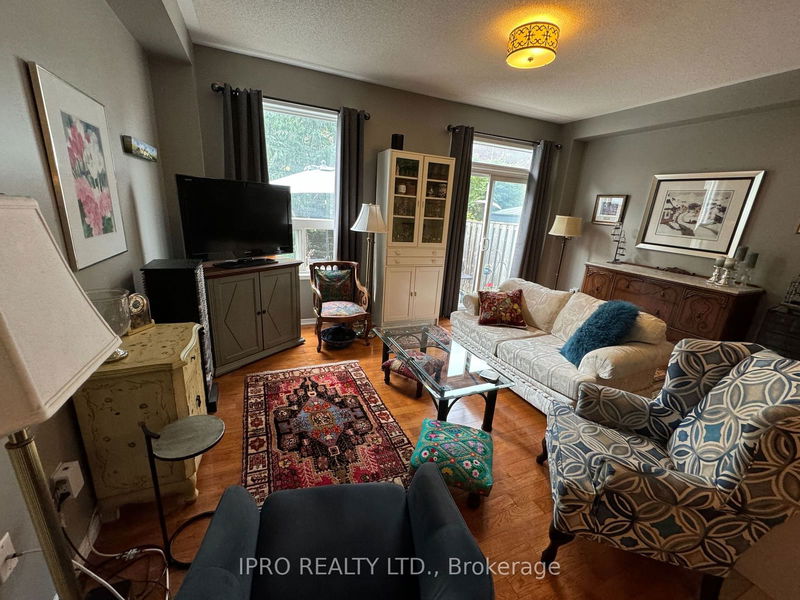 2077 Barnboard Hollow   Oakville, L6M 0C6 | Image 7