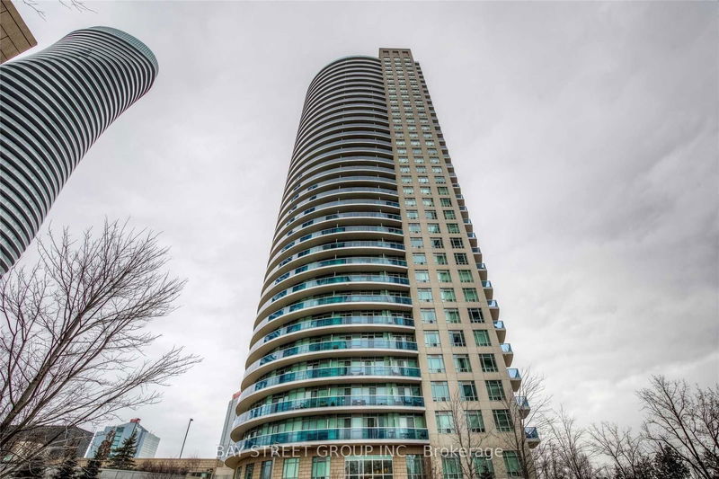 home for lease on 1904-90 Absolute Avenue