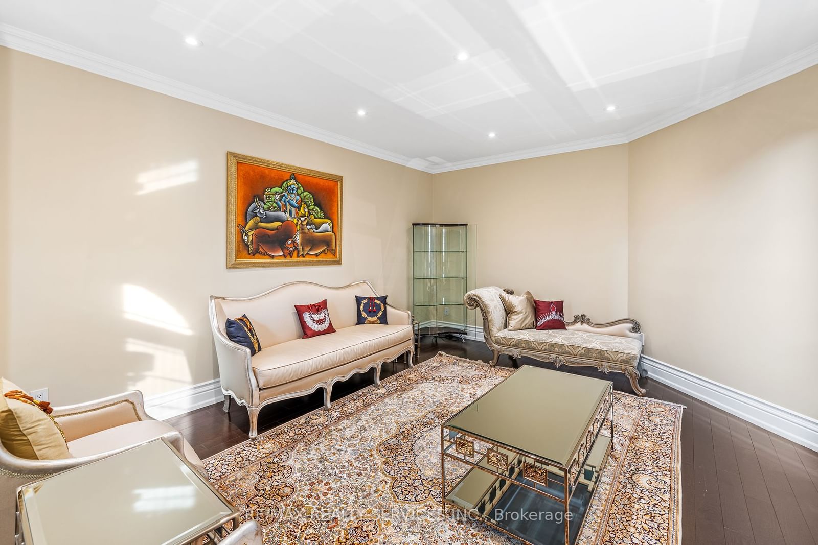 Listing Image 7
