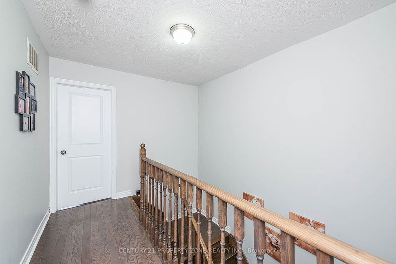 39 Rangemore Rd  Brampton, L7A 0B2 | Image 22