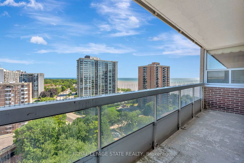  1505 - 2263 Marine Dr  Oakville, L6L 5K1 | Image 12