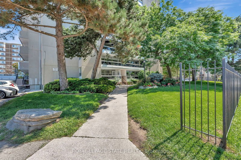  1505 - 2263 Marine Dr  Oakville, L6L 5K1 | Image 16