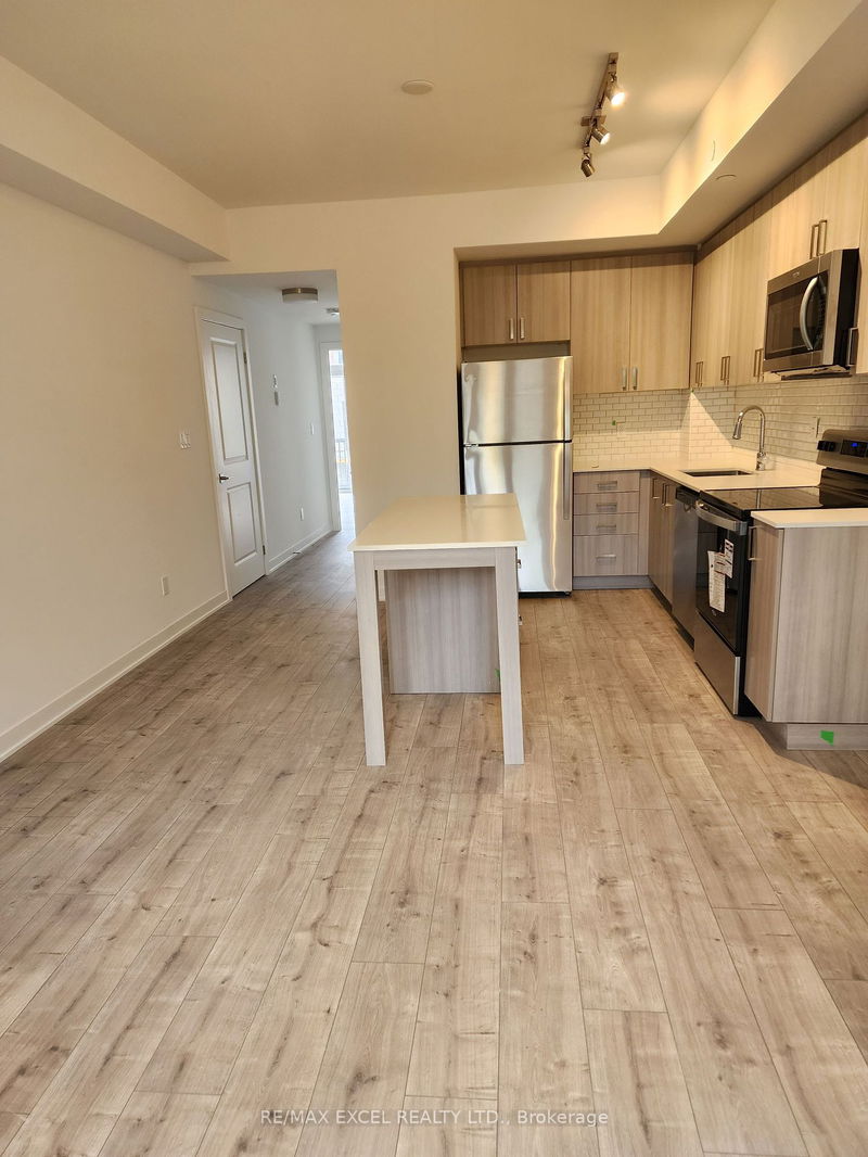 home for lease on 14-4025 Hickory Drive