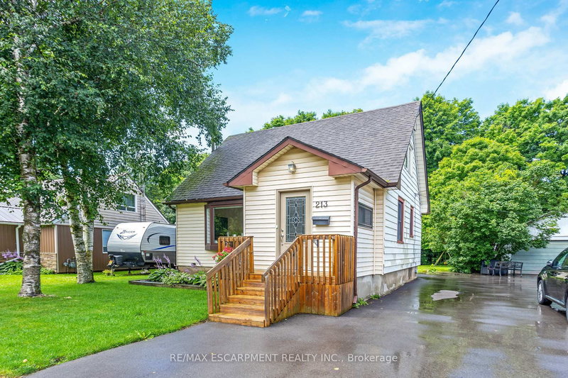 213 Mason Blvd, Halton Hills, L7J 1A7 | Image 3