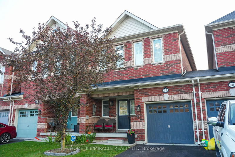 home for sale on 52 La Roche Avenue