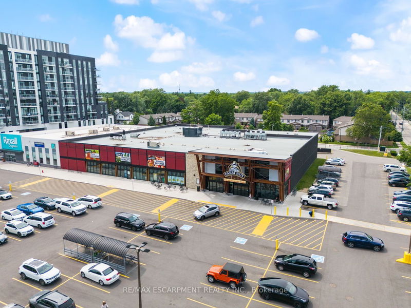  8 - 117 Nelson St  Oakville, L6L 3J1 | Image 38