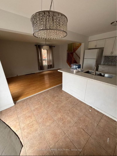 114 Botavia Downs Drive — photo 2