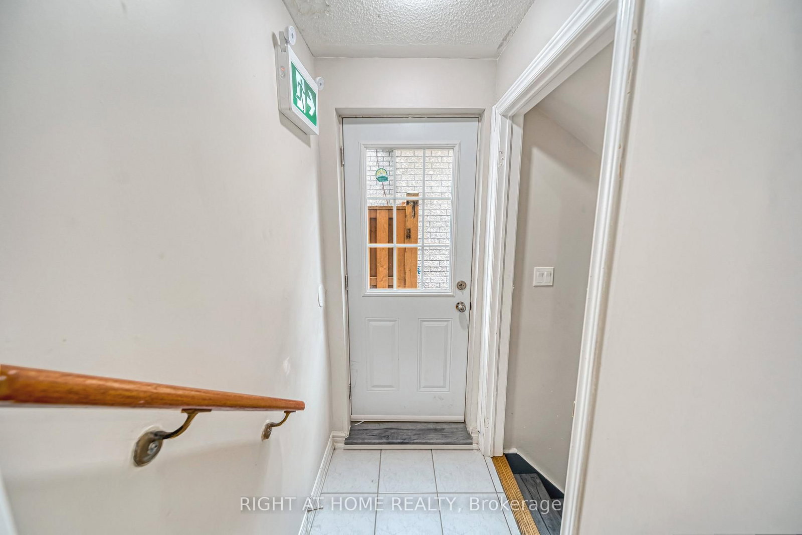 Listing Image 27