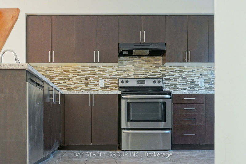 home for lease on 180-3050 Erin Centre Boulevard