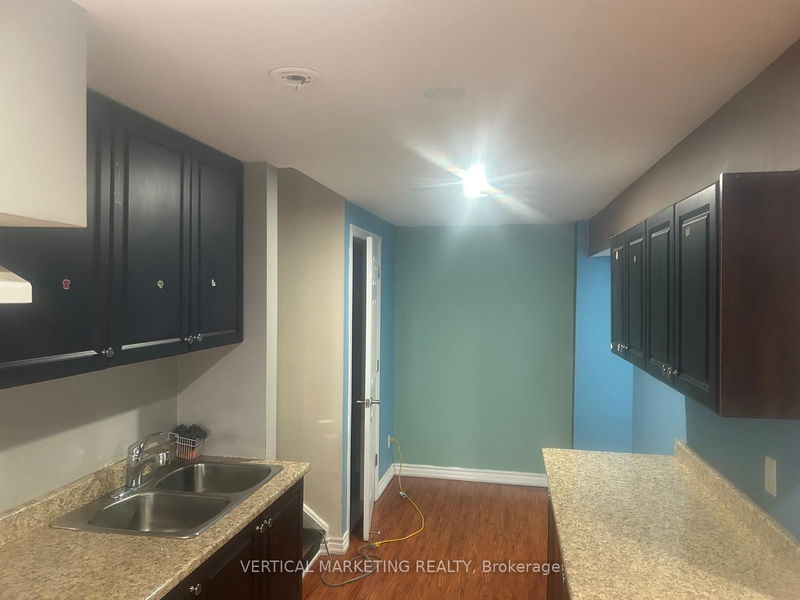 home for lease on BSMT-5435 Tenth Line W