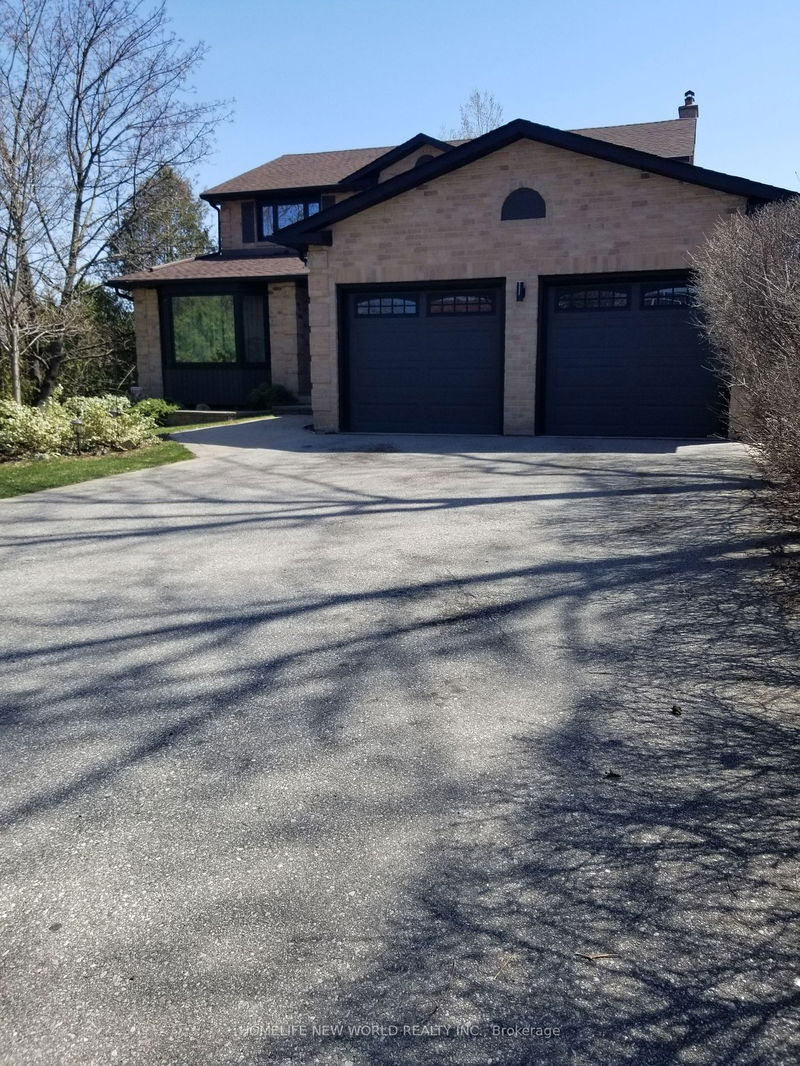 home for lease on 2082 Burbank Drive