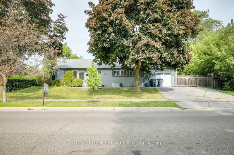 76 Eldomar Ave, Brampton, L6W 1R3 | Image 2