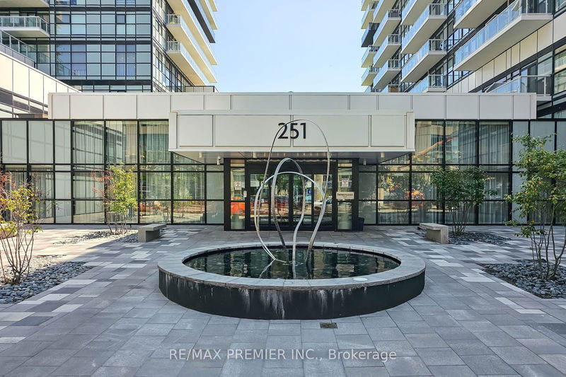 251 Manitoba St #116, Toronto, Ontario (MLS W9260355)