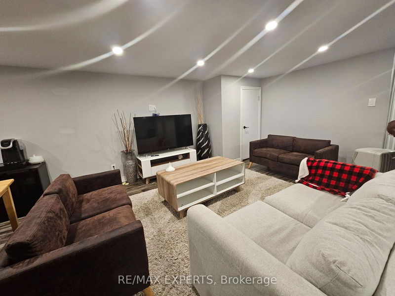 home for lease on Lower-462 Kingsleigh Court