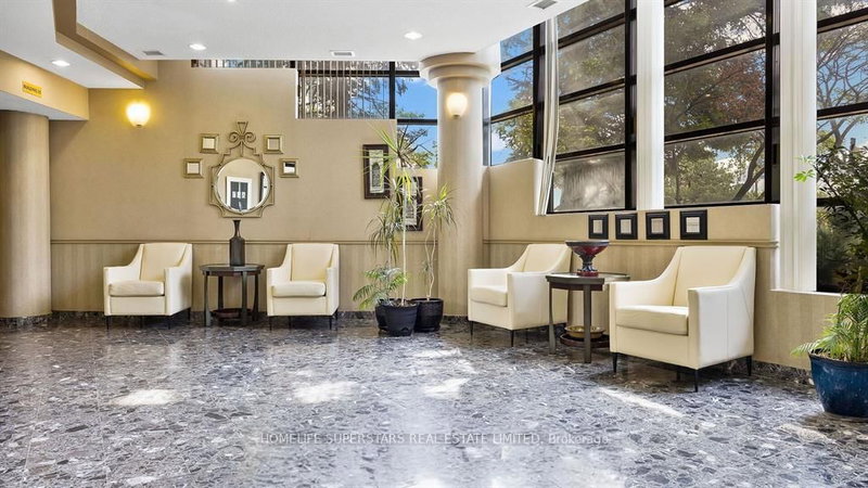 713 - 35 Trailwood Dr, Mississauga, L4Z 3L6 | Image 2