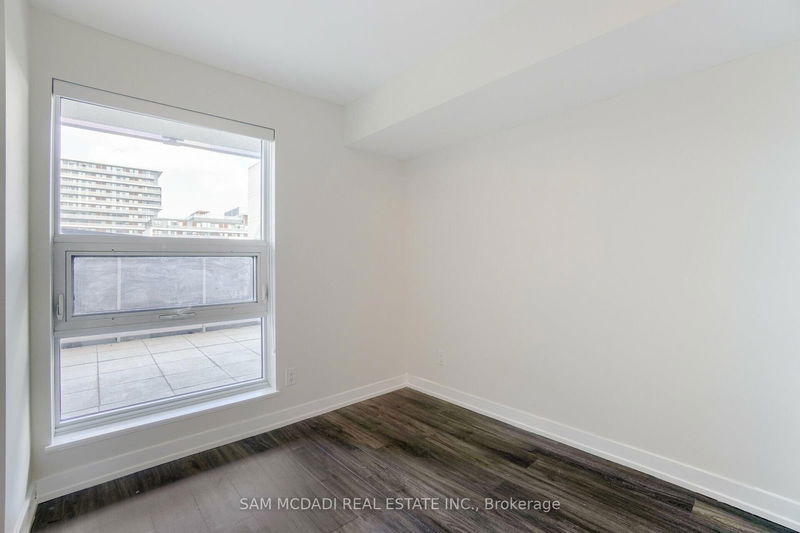  325 - 160 Flemington Rd  Toronto, M6A 2N9 | Image 16