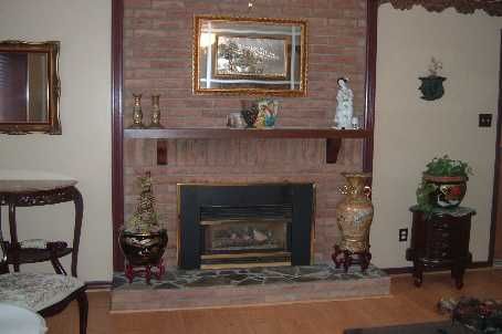 70 Somerset Dr, Brampton, L6Z1C5 | Image 3