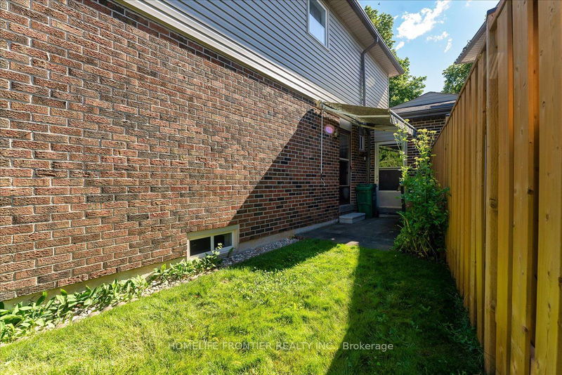 16 Joanne Crt  Brampton, L6Y 2J8 | Image 40