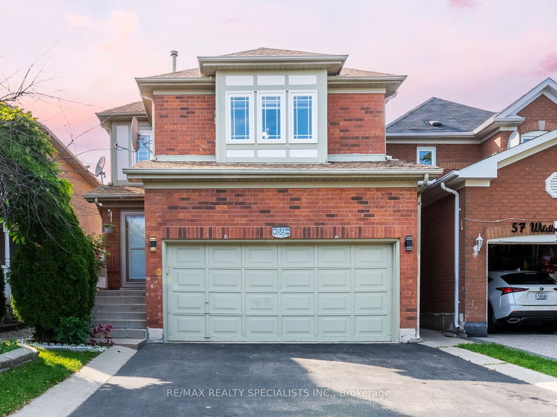 home for sale on 59 Wildberry Crescent