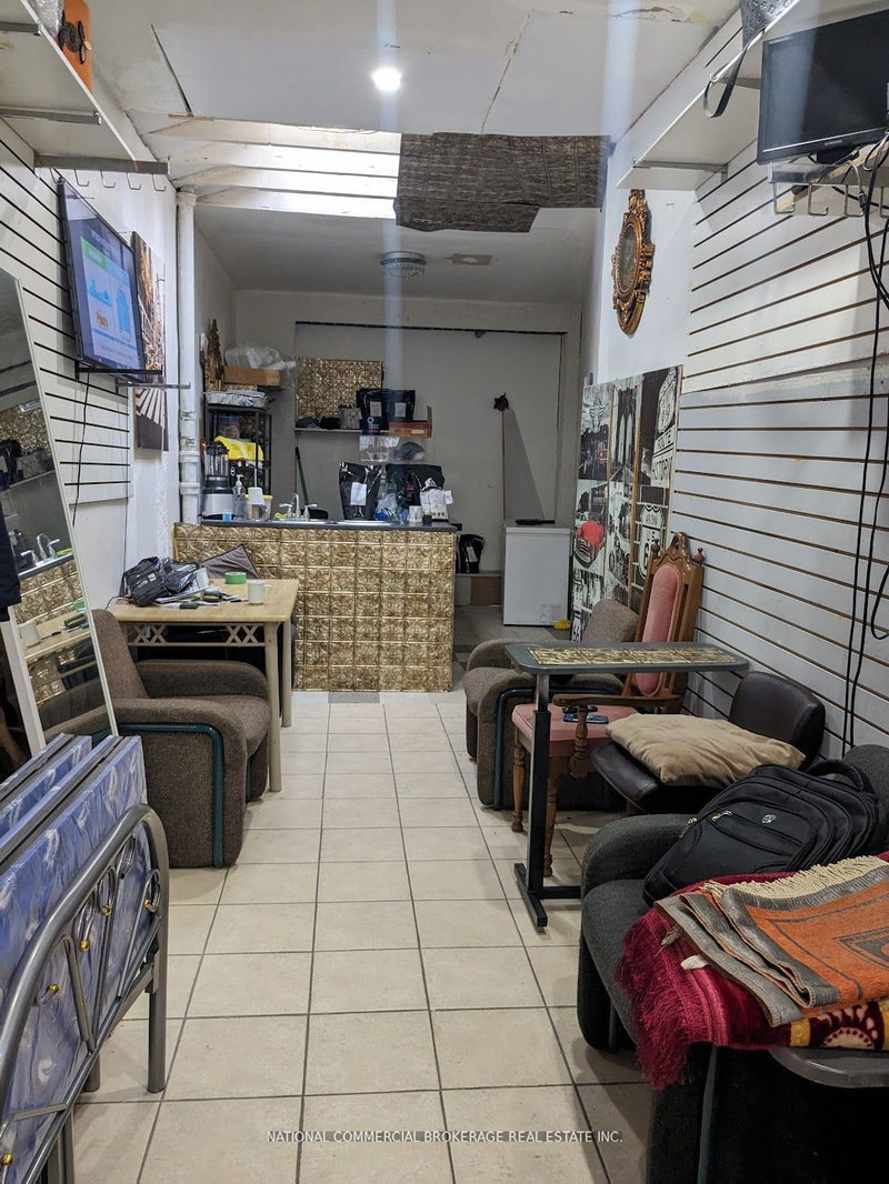 2185 Weston Rd, Toronto, M9N 1X9 | Image 3