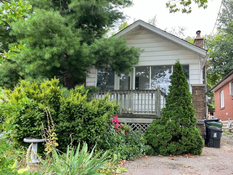 home for lease on 15 Alexander Street