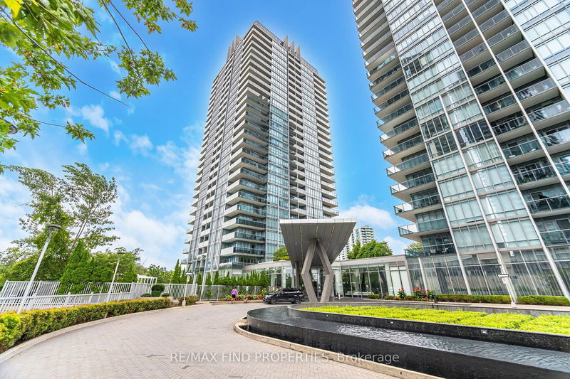 home for lease on 2717-88 Park Lawn Road