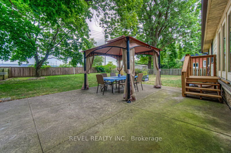 993 Cloverleaf Dr  Burlington, L7T 3Y8 | Image 29