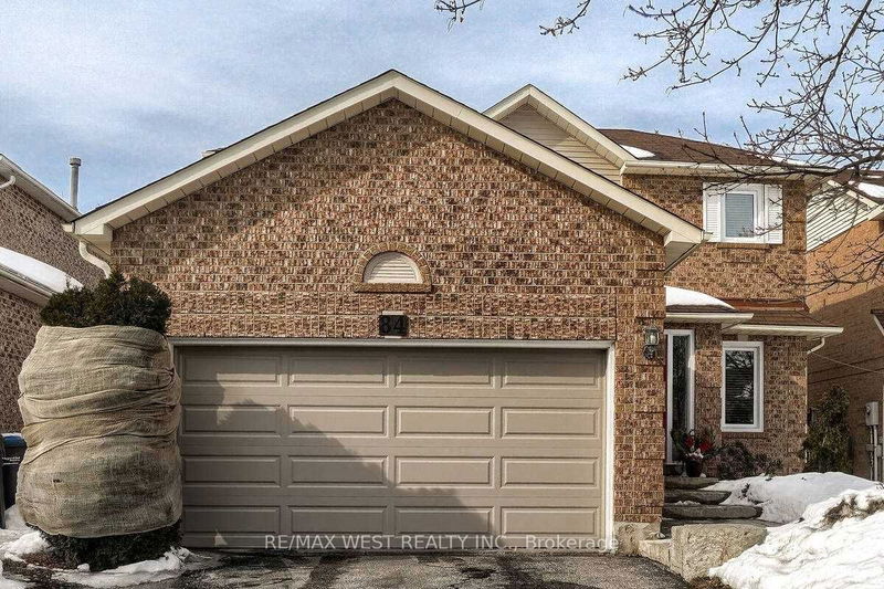home for lease on Main-84 Mullis Crescent