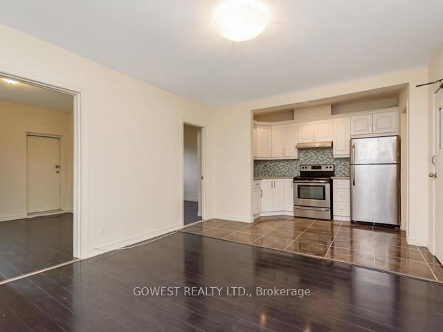 2011 Dundas St W Toronto, M6R 1W7 | Image 3