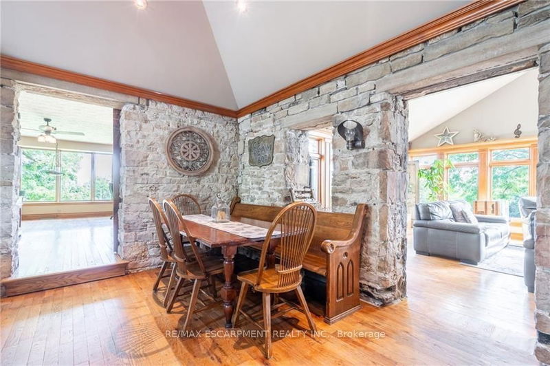 769 Old York Rd  Burlington, L7P 4X8 | Image 15